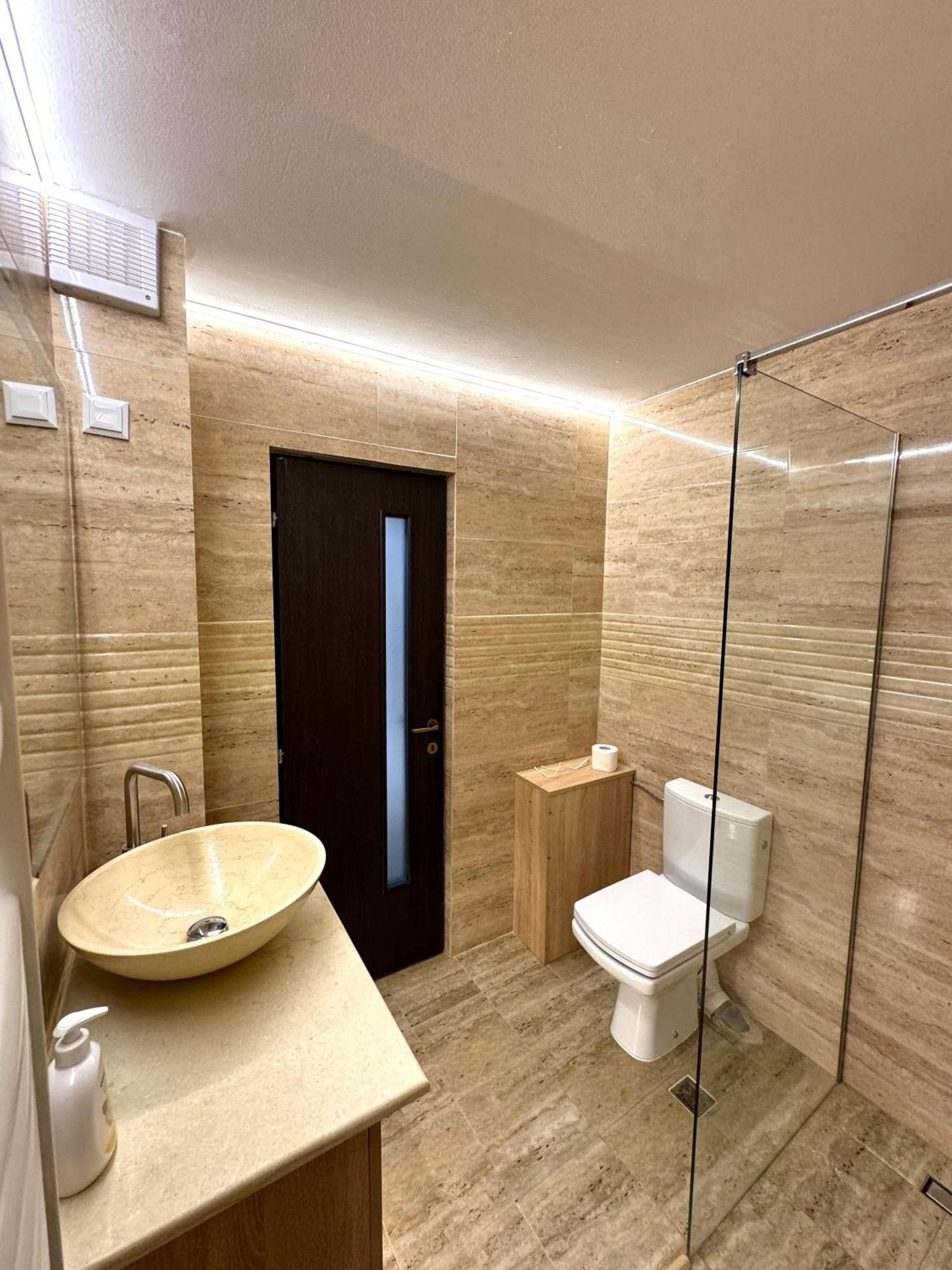 Ultracentral Apartment Târgu Jiu Exterior photo